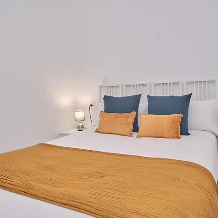 Dada Coliving & By Serendipia Turismo Сантьяго-де-Компостела