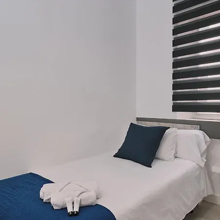 Dada Coliving & By Serendipia Turismo * Σαντιάγο ντε Κομποστέλα
