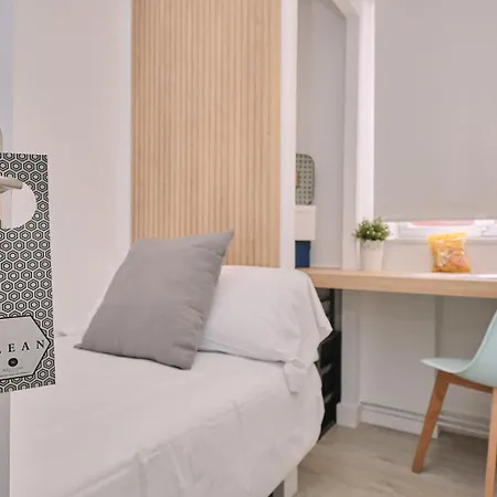Dada Coliving & By Serendipia Turismo Сантьяго-де-Компостела